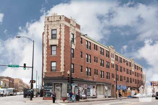 Foto del edificio - 3335 W Diversey Ave