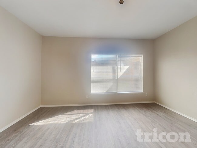 Foto del edificio - 932 Crowder Dr