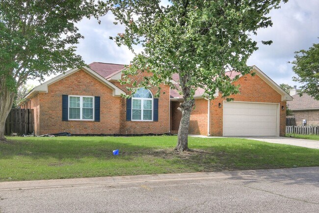 Foto del edificio - 4 Bedroom Ranch