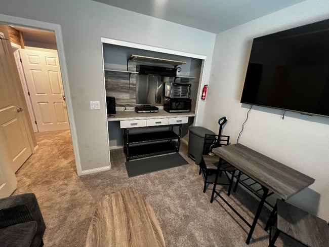 Building Photo - 7377 Dragonfruit Ave