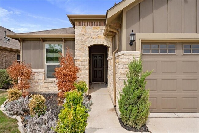 Foto del edificio - 215 Methodius Dr