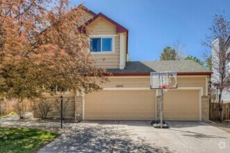 Building Photo - 16242 Hollyridge Dr