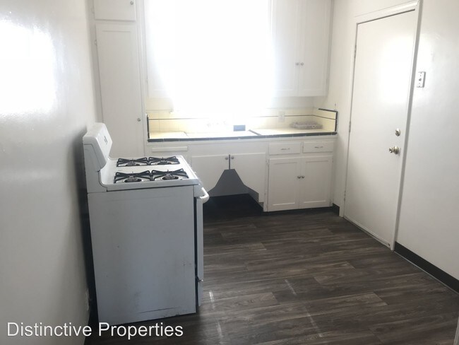 Building Photo - 2 br, 1 bath House - 2204 VERDUGO LN