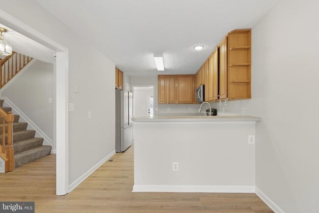 Building Photo - 1953 Sarah Way