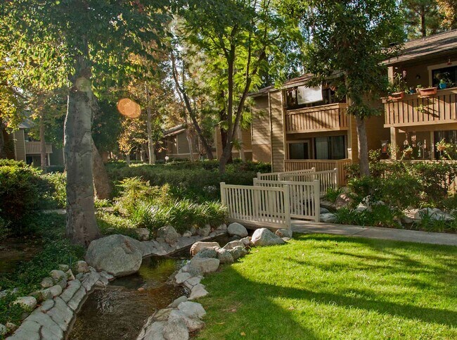 Interior Photo - River Oaks Apartments