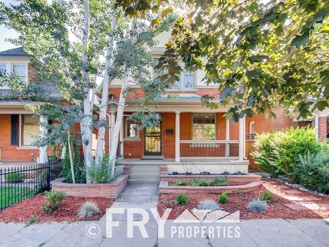 Building Photo - Beautifully Remodeled Potter Highlands Vic...