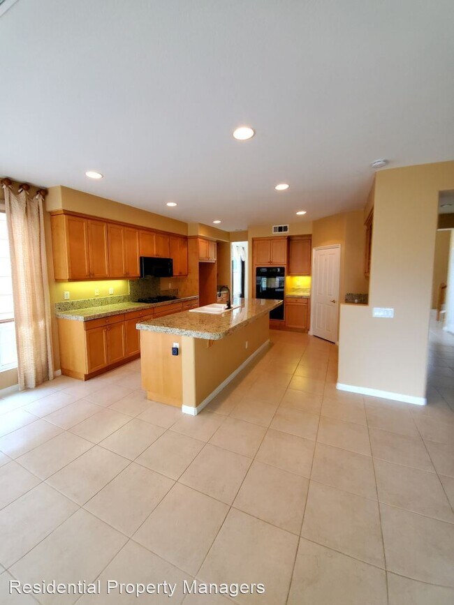 Foto del edificio - 5 br, 3 bath House - 35683 Stock Street