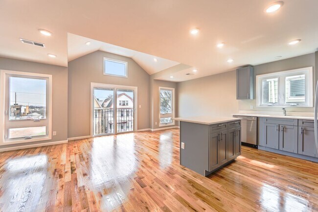 Foto del edificio - 255 Chadwick Ave