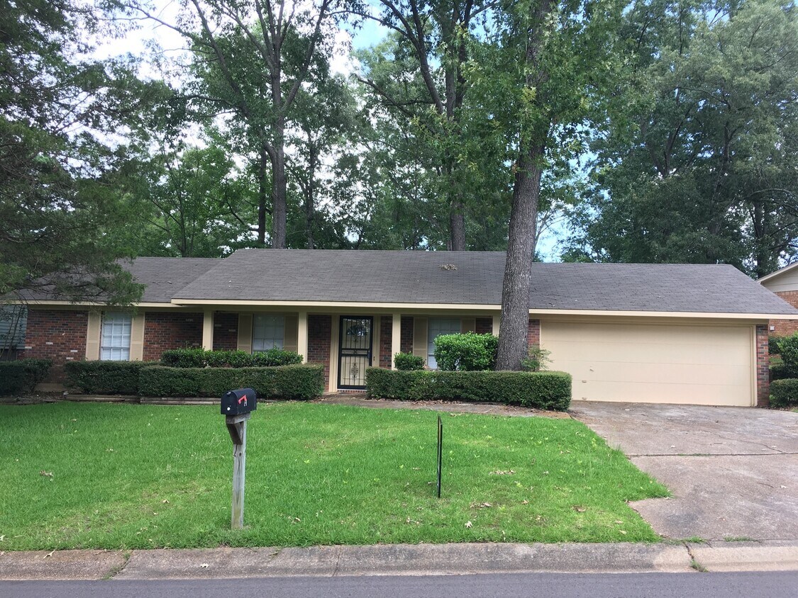 14 Crosswoods Rd, Brandon, MS 39042 House Rental in Brandon, MS