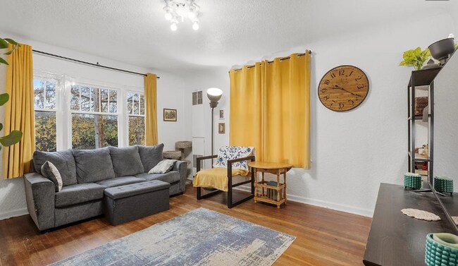 Foto del edificio - Charming DADU 2BD 1 BA
