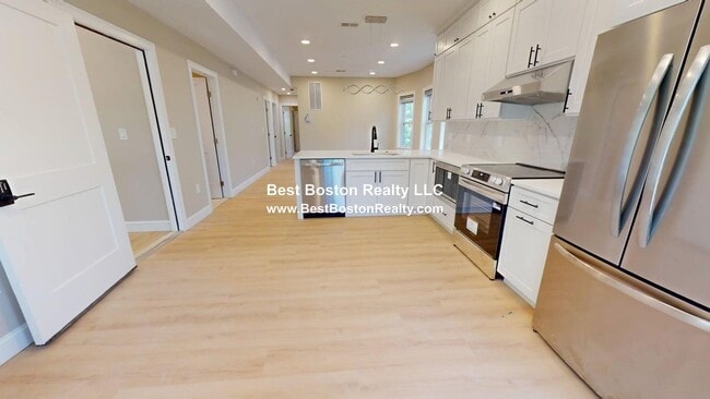 Building Photo - 231 Highland Ave