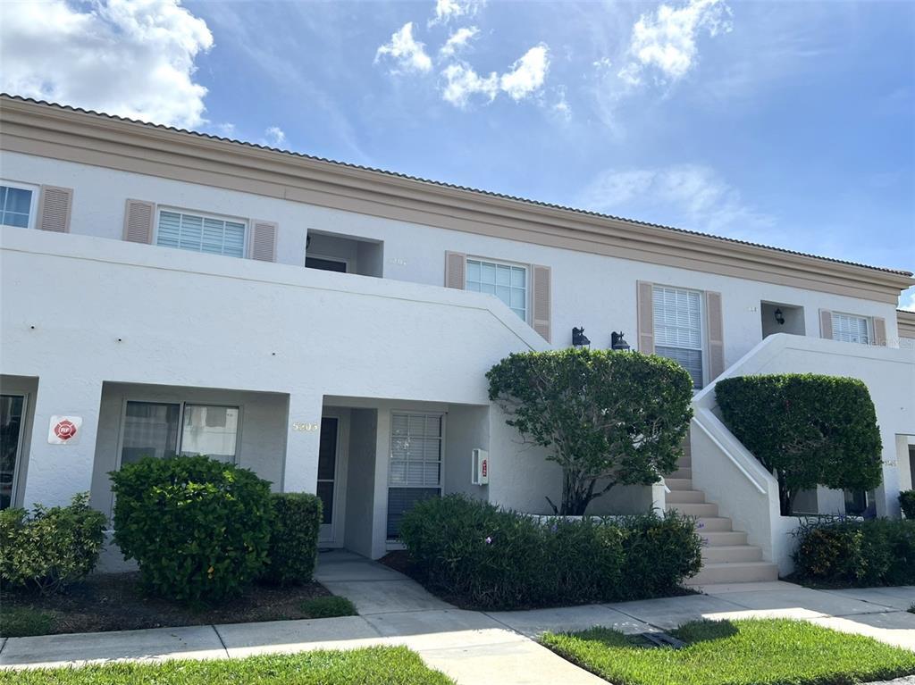 Foto principal - 5205 Wedgewood Ln