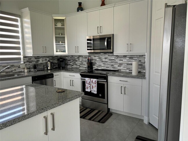 Foto del edificio - 5107 Genoa St