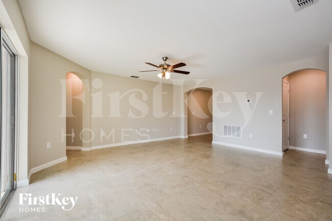 Foto del edificio - 614 Lindbergh Wy