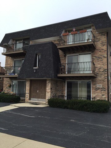 Primary Photo - 17310 Ridgeland Ave