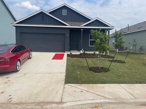 Building Photo - 502 Thunderstorm Ave