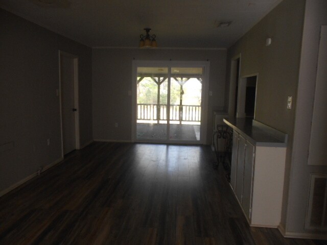 Building Photo - 1139 Harrison Dr