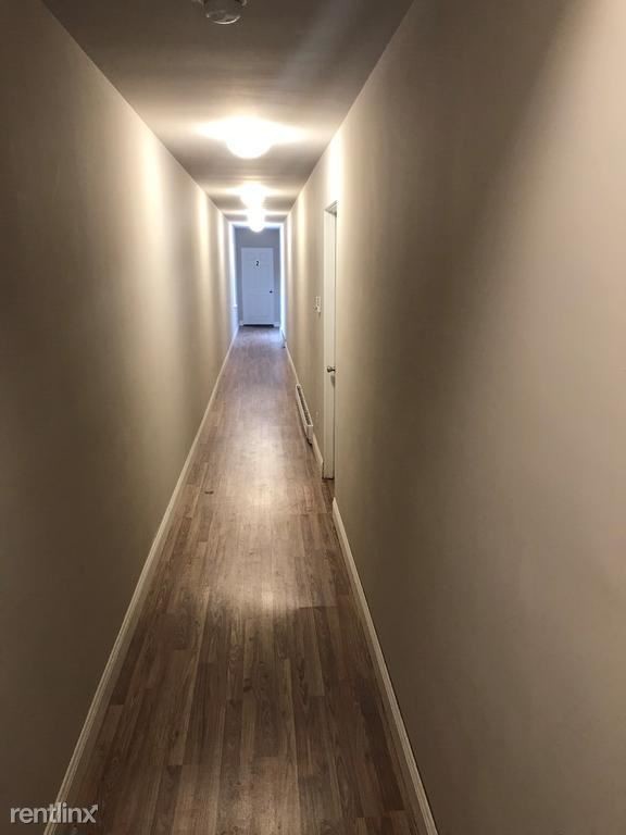 Foto del edificio - 666 Thompson Ave