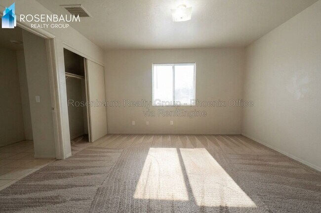 Foto del edificio - 15547 S Moon Valley Rd