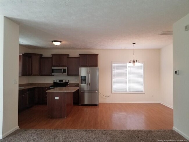 Building Photo - 2249 Lakedale Dr
