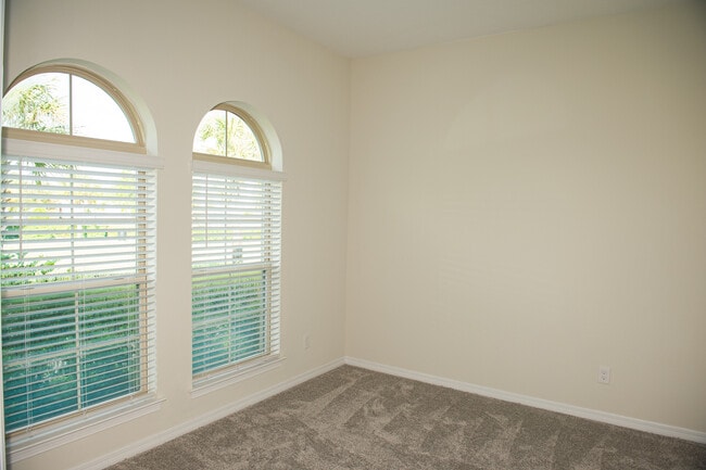 Building Photo - 1547 Bayfront Pk Aly