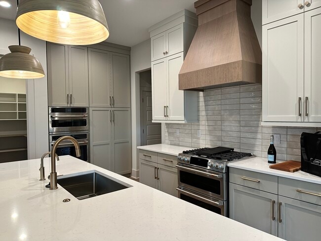 Foto del edificio - 871 Rosemary Gdns