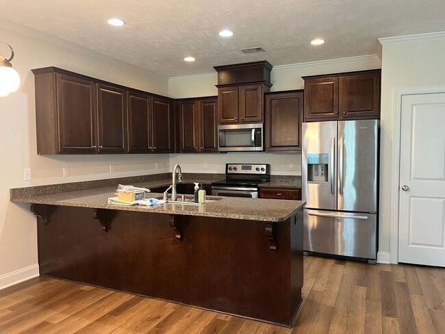 Foto del edificio - 742 Kensey Park Ln