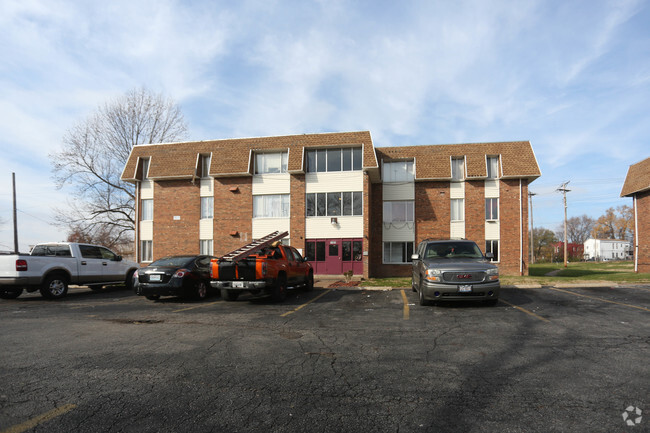 Foto del edificio - Garden Apartments