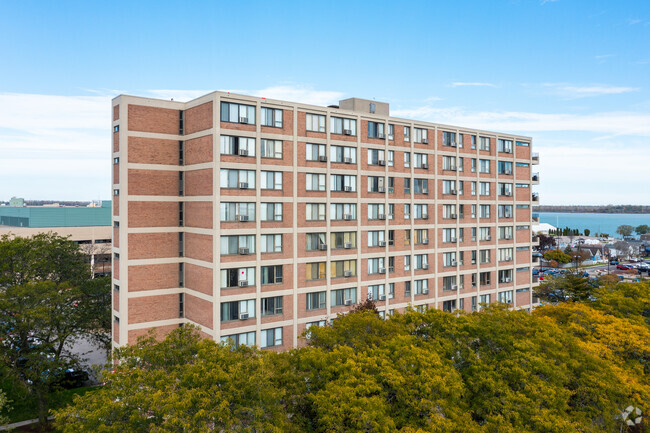 Foto del edificio - Wyandotte Co-op Apartments