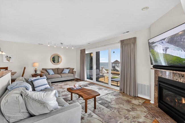 Foto del edificio - 1401 Harbour Cv S