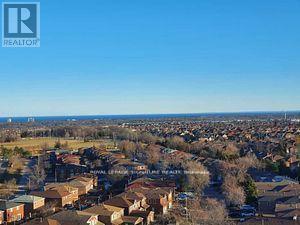 Photo du bâtiment - 350-1350 Webb Dr