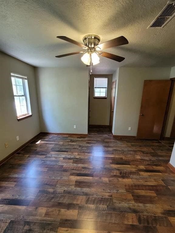 Building Photo - 123 Pinehurst Dr