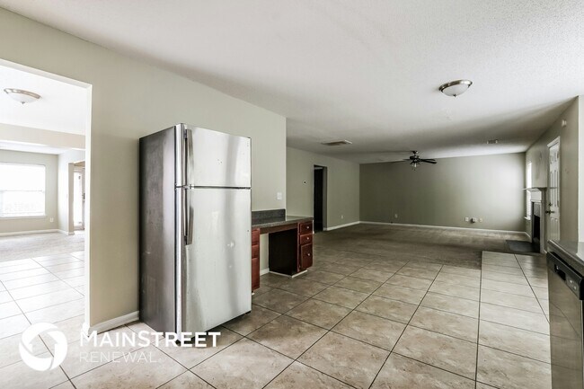 Building Photo - 4114 Sitka Dr