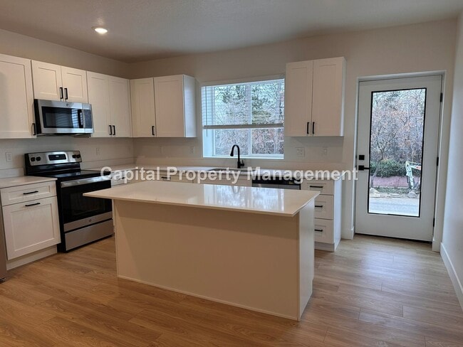 Photo - 766 S Ashton Ave Apartment
