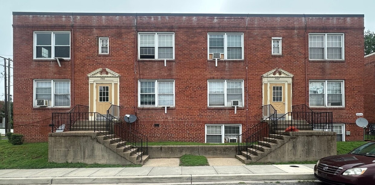 Photo - 3300 EAST CAPITOL ST NE