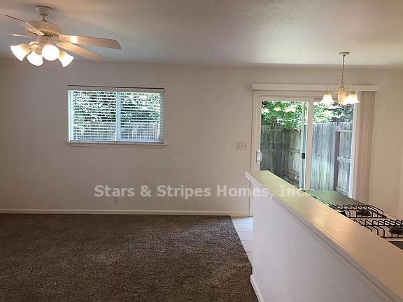 Building Photo - 555 Morgan Dr