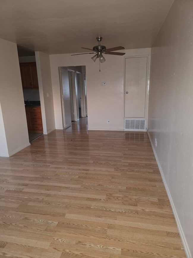 Building Photo - 3704 Sapphire Dr