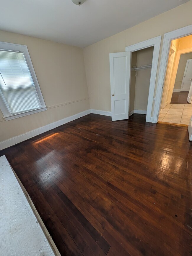 Building Photo - 479 Quinnipiac Ave