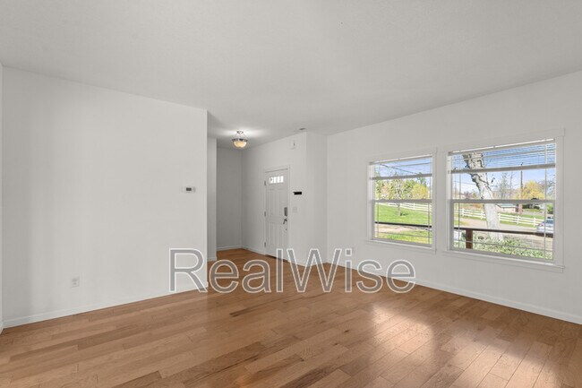 Foto del edificio - 6748 OR-66