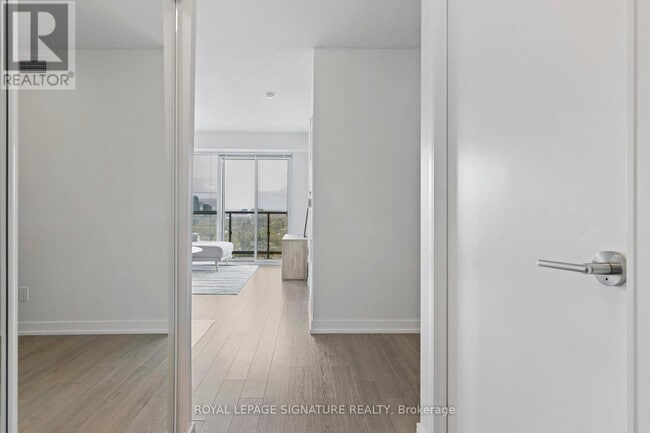 Building Photo - 20 Thomas Riley Rd
