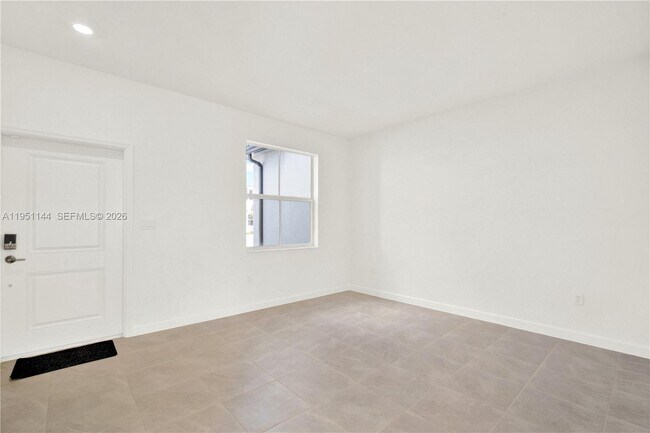 Foto del edificio - 16274 SW 292nd St