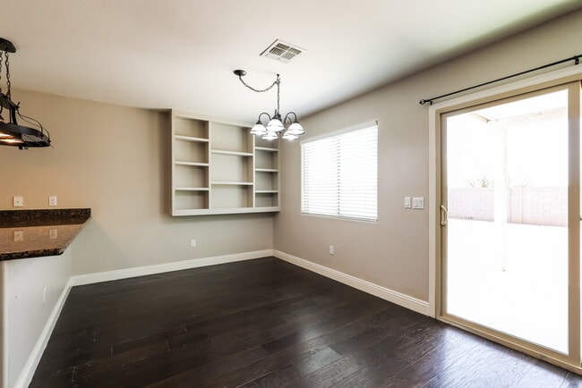 Building Photo - 7655 W Tight Line Dr