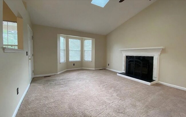 Foto del edificio - Charming Cul-de-Sac Retreat with Spacious Living & Private Backyard in Columbia, SC