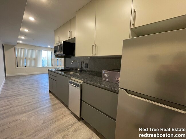 Photo - 1028a Commonwealth Ave Apartment