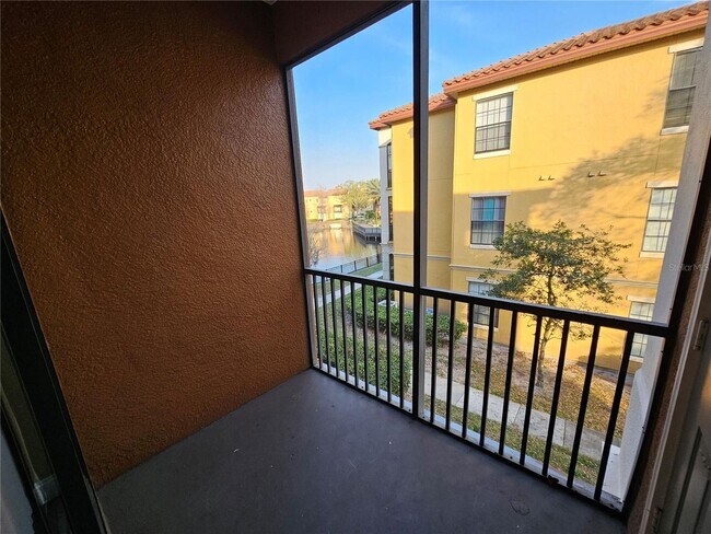 Foto del edificio - 1/1 second floor condo in Gated Community SERENATA Metrowest