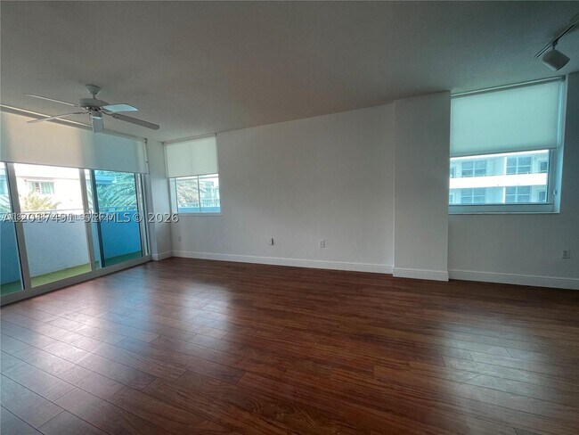 Building Photo - 9201 Collins Ave