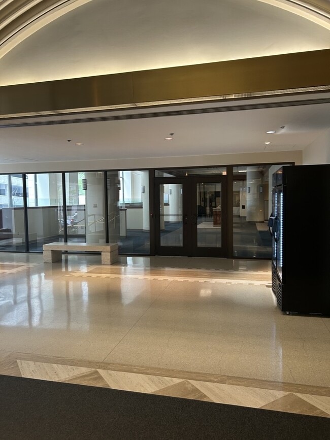 Foto del edificio - 680 N Lake Shore Dr