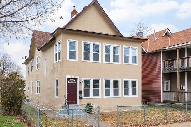 Foto del edificio - NEW DUPLEX UNIT FOR RENT - 3 Beds, 1 full ...