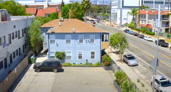 Building Photo - 4057 S Hoover