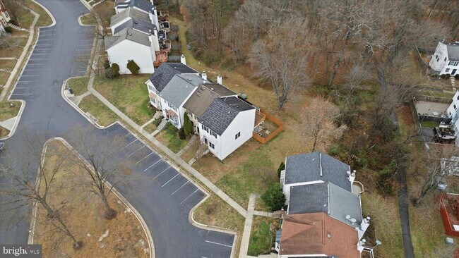 Foto del edificio - 5927 Wild Brook Ct